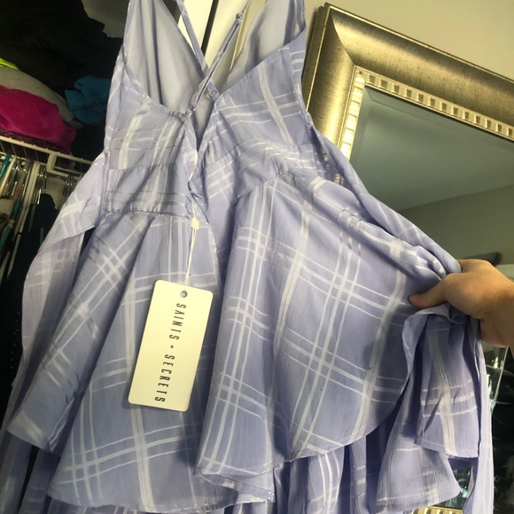 NWT ruffled cross-back romper - Picture 4 of 5